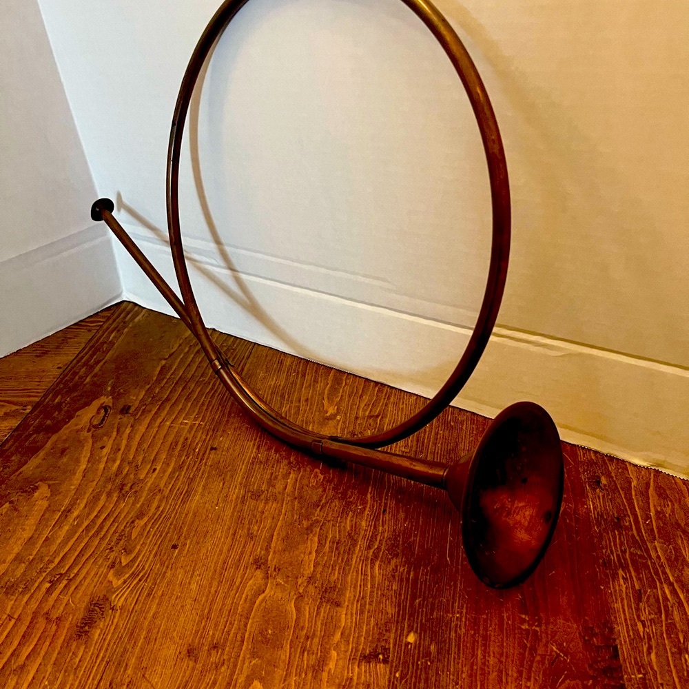Brass Decorative Hunting Horn / Coach Horn – Excellent Condition